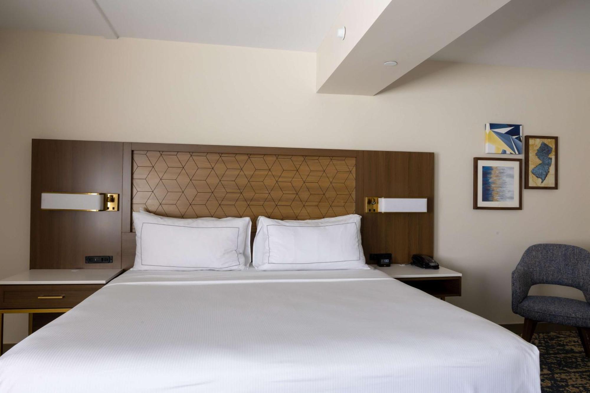 Doubletree By Hilton Tinton Falls-Eatontown Eksteriør billede