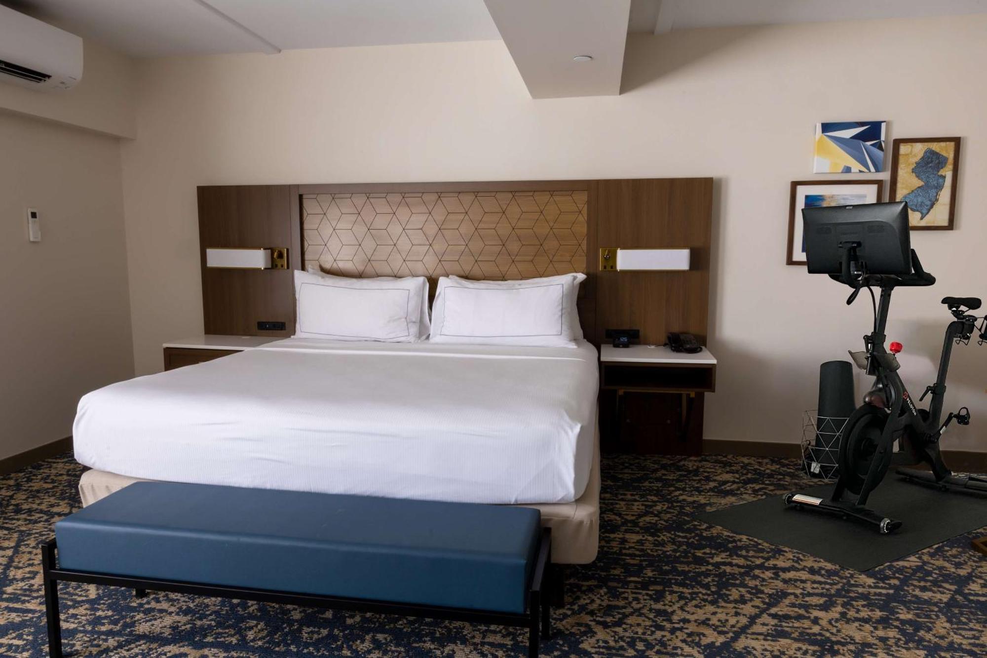 Doubletree By Hilton Tinton Falls-Eatontown Eksteriør billede